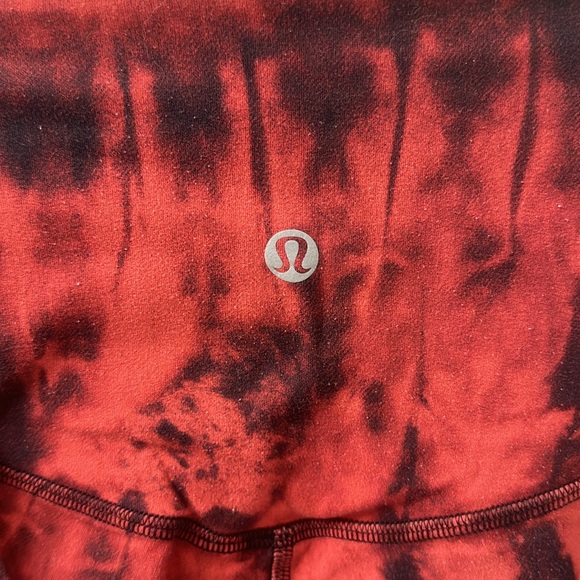 Lululemon align 25” inseam “Game day red black multi” leggings - Picture 4 of 5
